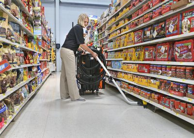 How to Clean a Grocery Store